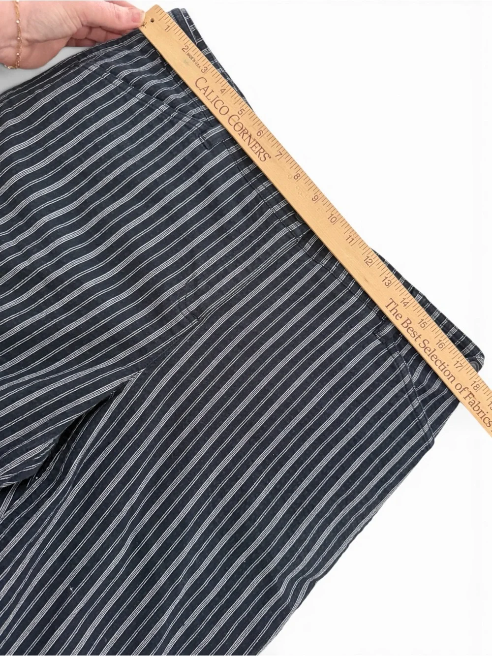 Jones New York Sport Dark Navy White Striped Bermuda Shorts Cotton Stretch 12